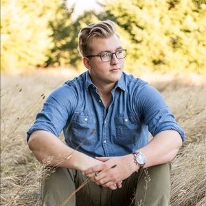 Meet your Posher, Alex